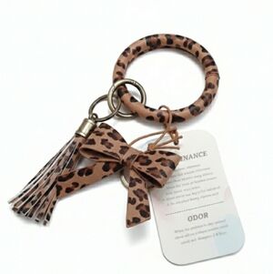 New With Tags Leopard Animal Print Wristlet Key Ring Tassel Bag Charm Bow